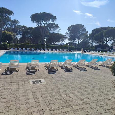 Charmant 2 Pieces Au Coeur Des Golfs De Saint Raphael Kültér fotó